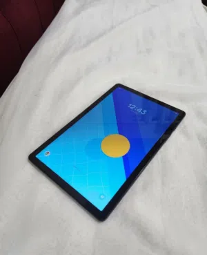 Samsung Galaxy Tab A9+ tablet, very clean, 11-inch screen