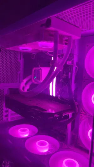 بي سي ابيض معه شاشه 2k ودركسون لوجتيك g923 الجديد