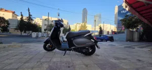 سكوتر هايبرد موفر (اقتصادي)جدا بحال الوكالة موديل 2024مرخص سنة,ماشي 7000 كم فقط,محرك رياضي1500 سي سي