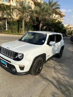 جيب رينيجيد موديل 2022 فابريكا بالكامل تالت فئة Jeep renegade Model 2022 all fabrica