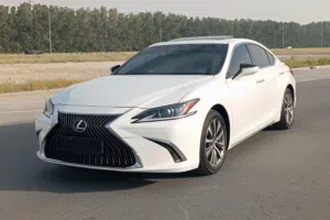 لكزس ES350 خليجي مالك أول بحالة ممتازة