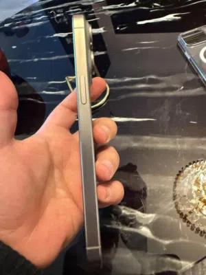 أيفون 15 بروماكس