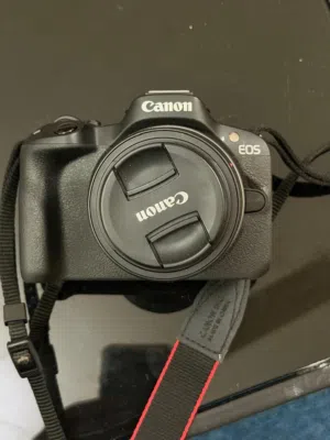 Canon r50  very clean camera