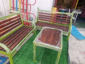 مقاعد حديقة ثلاثي فاخر حديد وخشب سويد مقاس متر ونص في 60 سم. خدمة التوصيل لجميع المحافظات