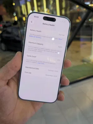 Iphone 17 pro 256 silver 100% مستخدم بحالة الوكالة ولا ملاحظة