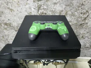 Playstation 4 Slim