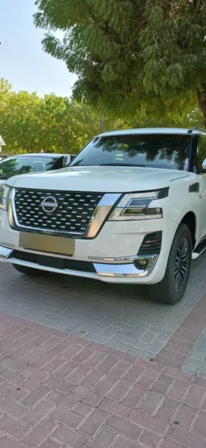 Used Nissan Patrol in Al Dakhiliya
