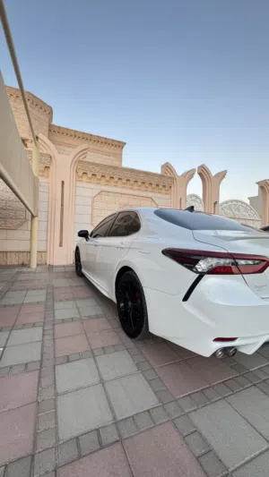Used Toyota Camry in Buraimi