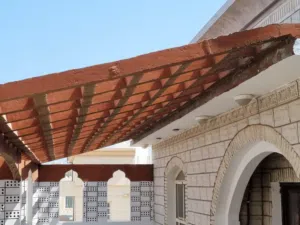 250 m2 2 Bedrooms Apartments for Rent in Muscat Ghubrah