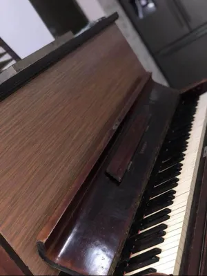 Piano & Keyboards . Used3