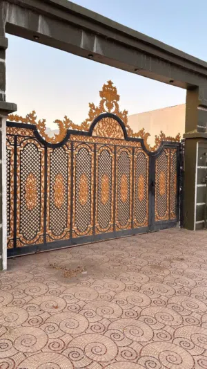 باب خارجي للبيع