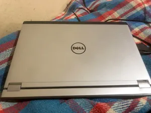 Dell . Windows . 14"1