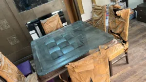 غرفة سفرة جديدة لم تستخدم ( عمولة خشب زان )