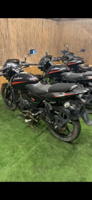 3 دراجات بجاج 2022 نظيف