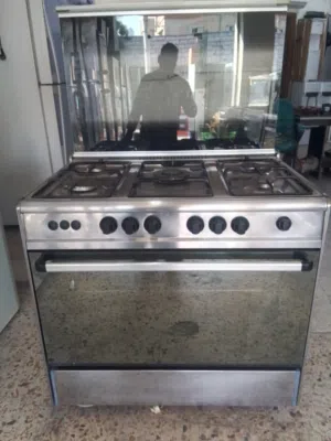 عرض جمعة البيضاء  غاز يونيفرسال 90*60ماركة ايطاليه ستالس ستيل