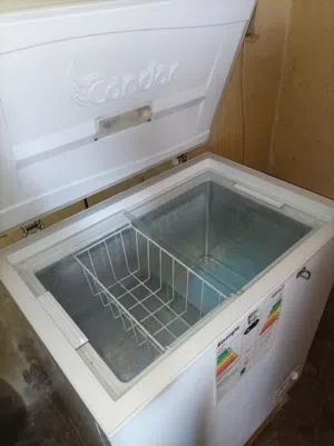 ثلاجة فريزر كوندور