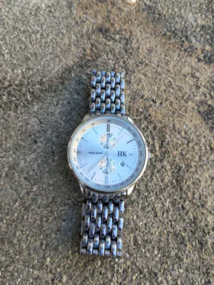 Luxury Silver Stainless Steel Watch for Men Elegant Wrist Watch Excellent Condition