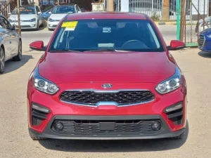 سيارة كيا K3 GT-Line 2019 بحالة جيدة مع مواصفات أمان وتقنية متطورة