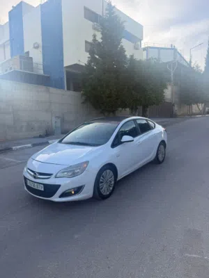 اوبل استرا 2013