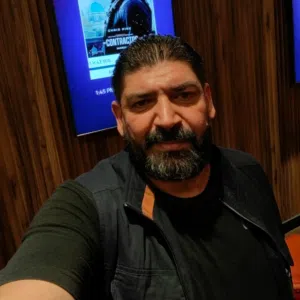 Yaser d