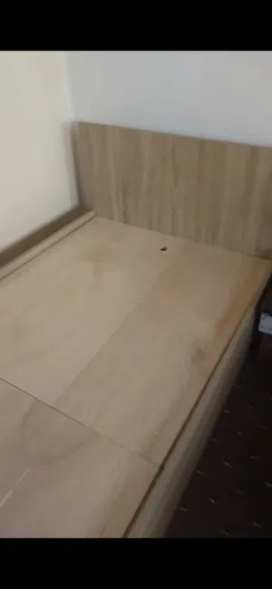 سرير جديد للبيع