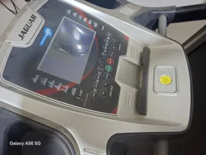 آلة الجري والمشي بحالة ممتازة