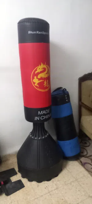 للبيع كيس ملاكمة واقف بحال الوكاله