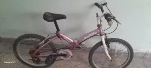 دراجة هوائية للأطفال مستعملة لاكن في حالة جيدة وأيضا قابلة لطي