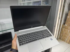 اجهزة لابتوب مستعملة بسعر كزيوني