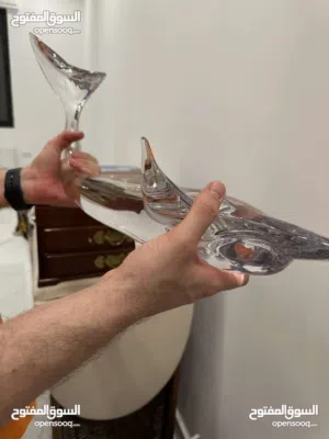 ميز منزلك واضف له لمسات بالكريستال الفرنسي crysal Daum dolphin