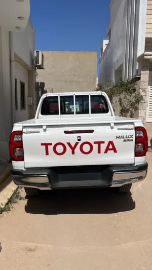 Used Toyota Hilux in Tripoli