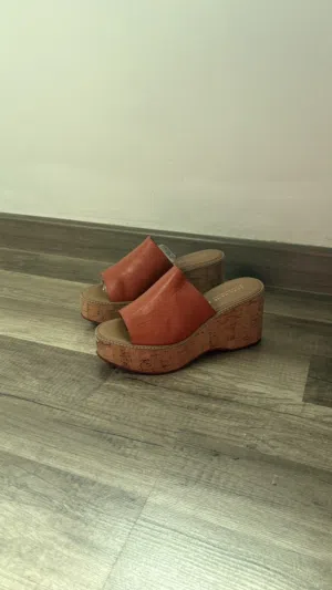 للبيع كعب جديد for sale a new heels