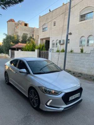 Used Hyundai Avante in Amman