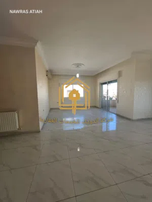 شقة مميزة - دير غبار - 3نوم 1ماستر - 200م - مطلة وقريبة من الخدمات