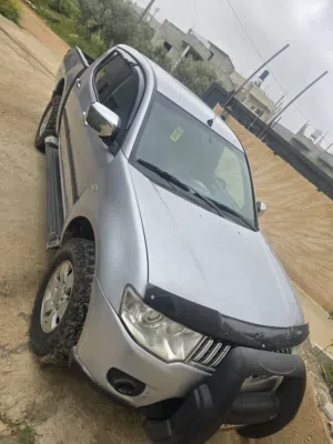 ميتسوبيشي هنتر L200 بالرخصه 2010 دفع رباعي