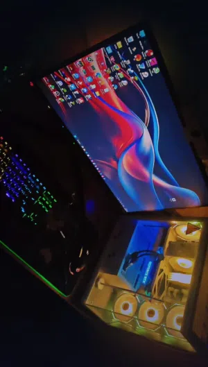 Pc  كت ابيض كامل جاهزة مع الوصولات والكراتين  استخدام  خفيف  I5 14400F  • B760M MSI WHITE DDR4  RAM
