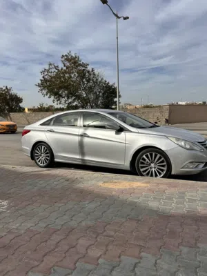 Used Hyundai Sonata in Tripoli