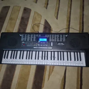 61-KEY LIGHTING ELECTRONIC KEYBOARD