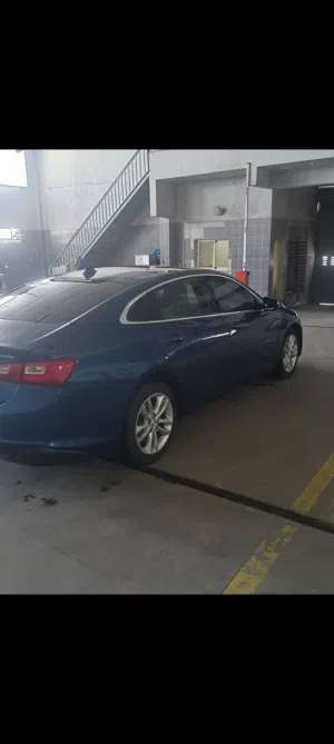 2017 Chevrolet Malibu LT Sedan with LED Lights and Advanced Features in Excellent Condition