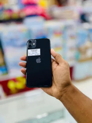 iPhone 11 -64 GB - Awesome and neat phone