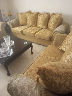 عفش بيت كامل للبيع بسعر مغري جداً مستعمل