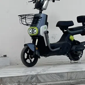 دراجه شحن البيع سعره 350  ألف مكان أربيل