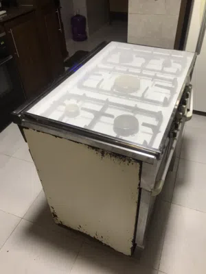 غاز يونيفيرسال للبيع