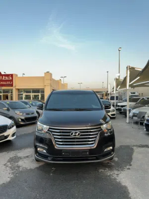 HYUNDAI H1 MODEL 2019 DIESEL CLEAN TITLE FULL OPTIONS KORIAN SPEACE