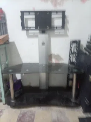 طاوله وكراس