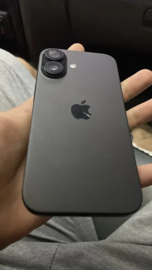 iPhone 16 normal