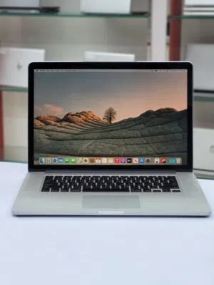 APPLE MACBOOK LAPTOP FOR SALE WITH I7 PROCESSOR 17M6GB RAM 500GB SSD WITH 2GB GRAPHICS CARD FREE BAG