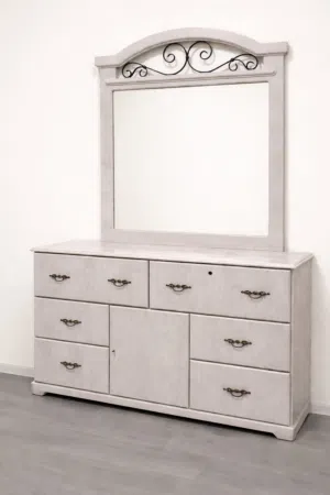 Used Wooden Vanity / Dressing Table beige -  تسريحه خشبية بيج مستعملة