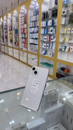 Apple iPhone 13 128 GB in Al Dakhiliya