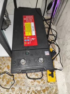 بطارية كبيرة الحجم 150 امبير
